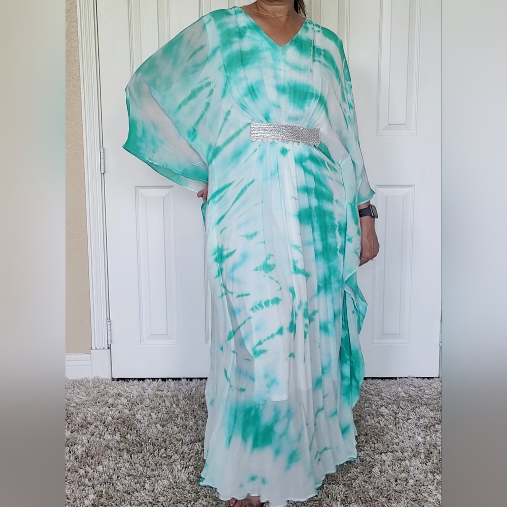 Beautiful Kaftan Dress. White and Turquoise.